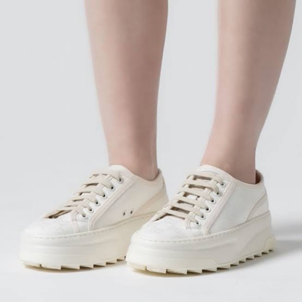 Gucci GG Treck 1977 Tennis Canvas Platform Low Top Trainer - Picture 11 of 11